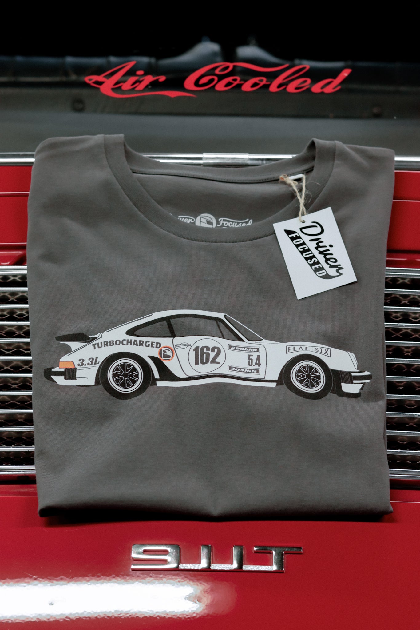 911 (930) Turbo Men's Tee - Anthracite - Driver Focused Apparel