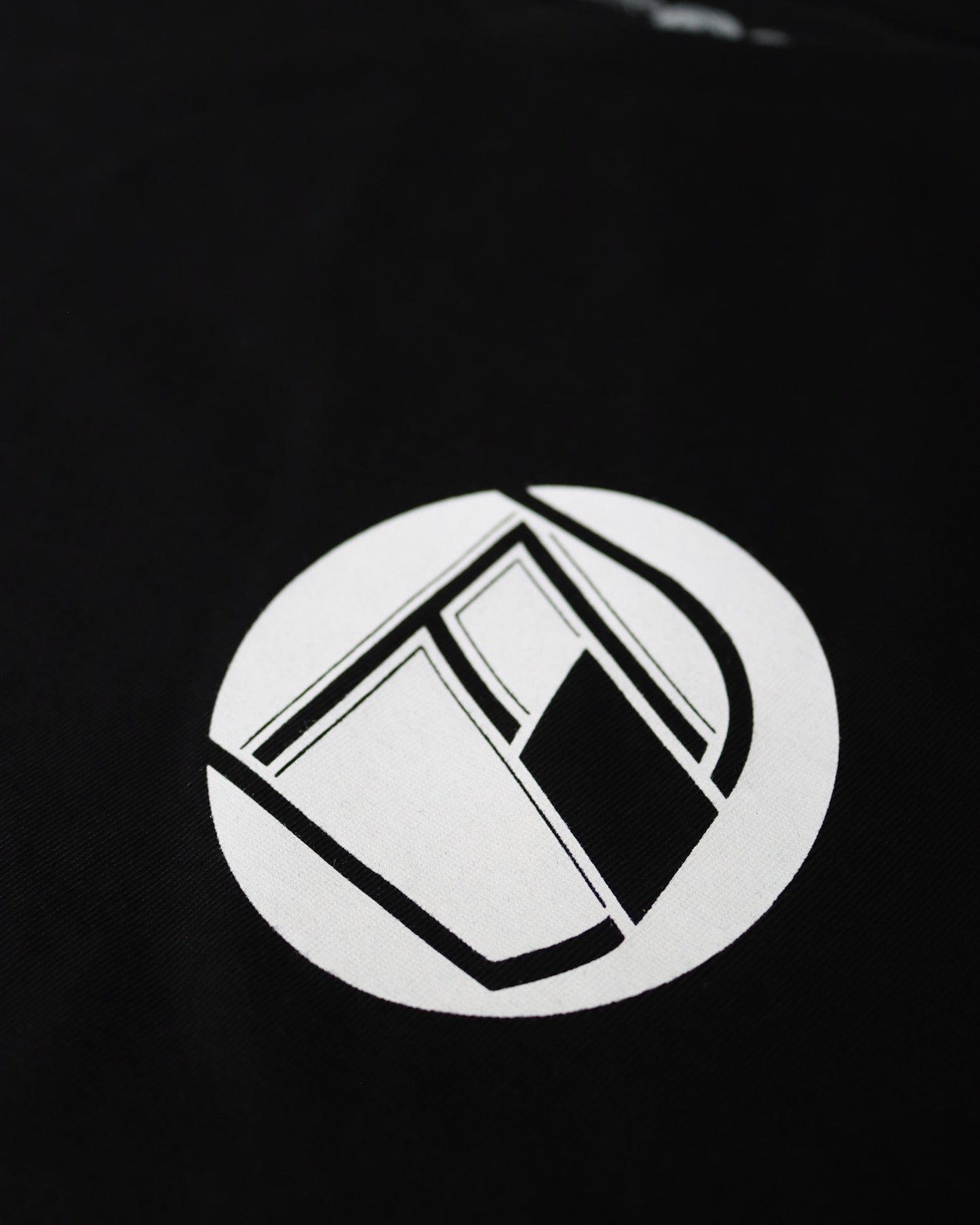 DF Roundel Men's Tee - Black - Driver Focused Apparel